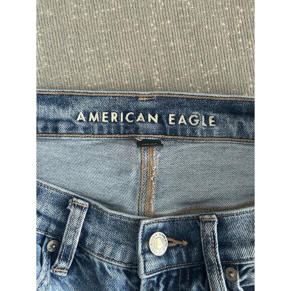 American Eagle 90’ Straight Boho Grunge Patches Distressed Jeans Size 6 - Picture 10 of 15